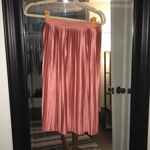 Topshop pink pleated skirt
